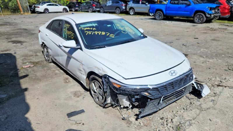 2026 Hyundai Elantra se
