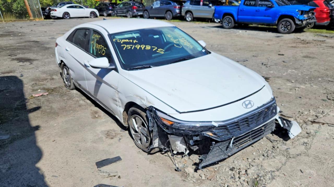 2026 Hyundai Elantra se