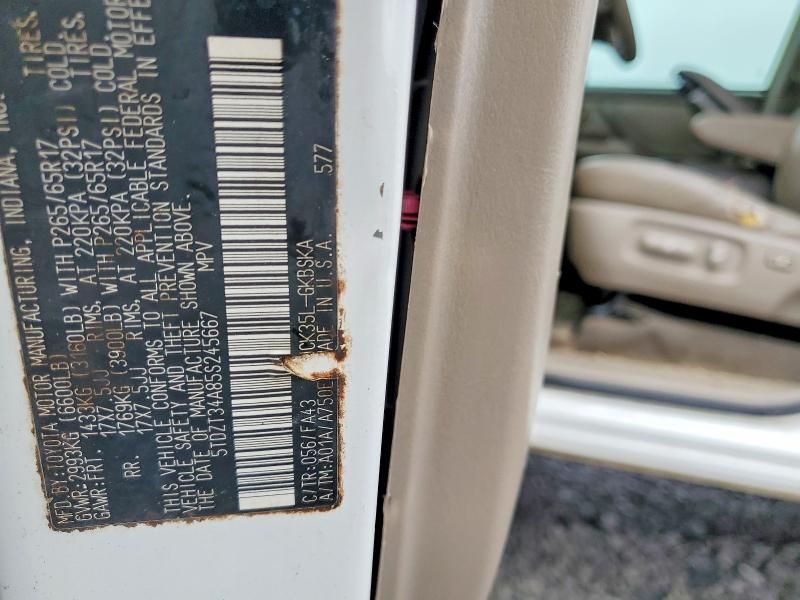 2005 Toyota Sequoia SR5