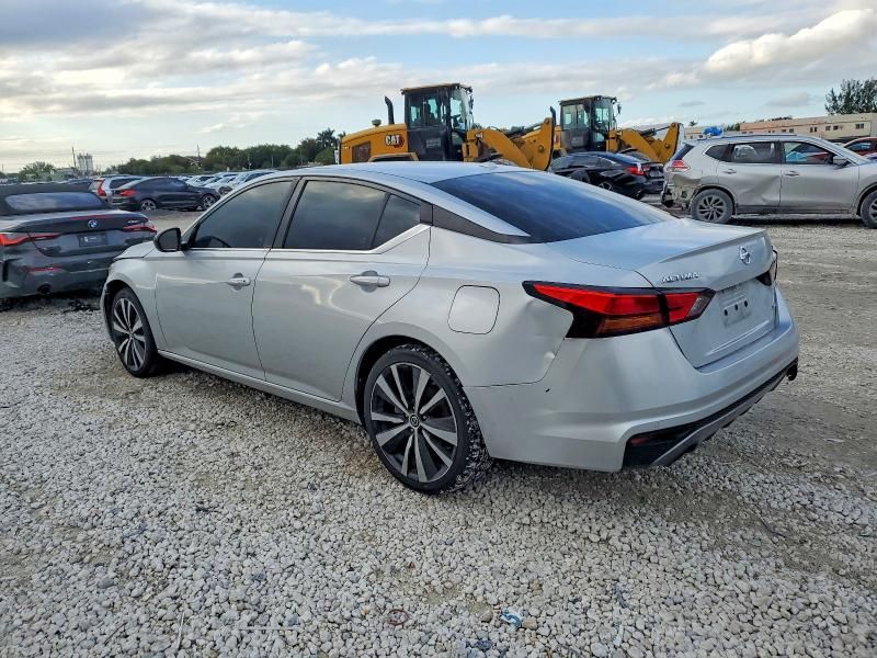 2021 Nissan Altima sr