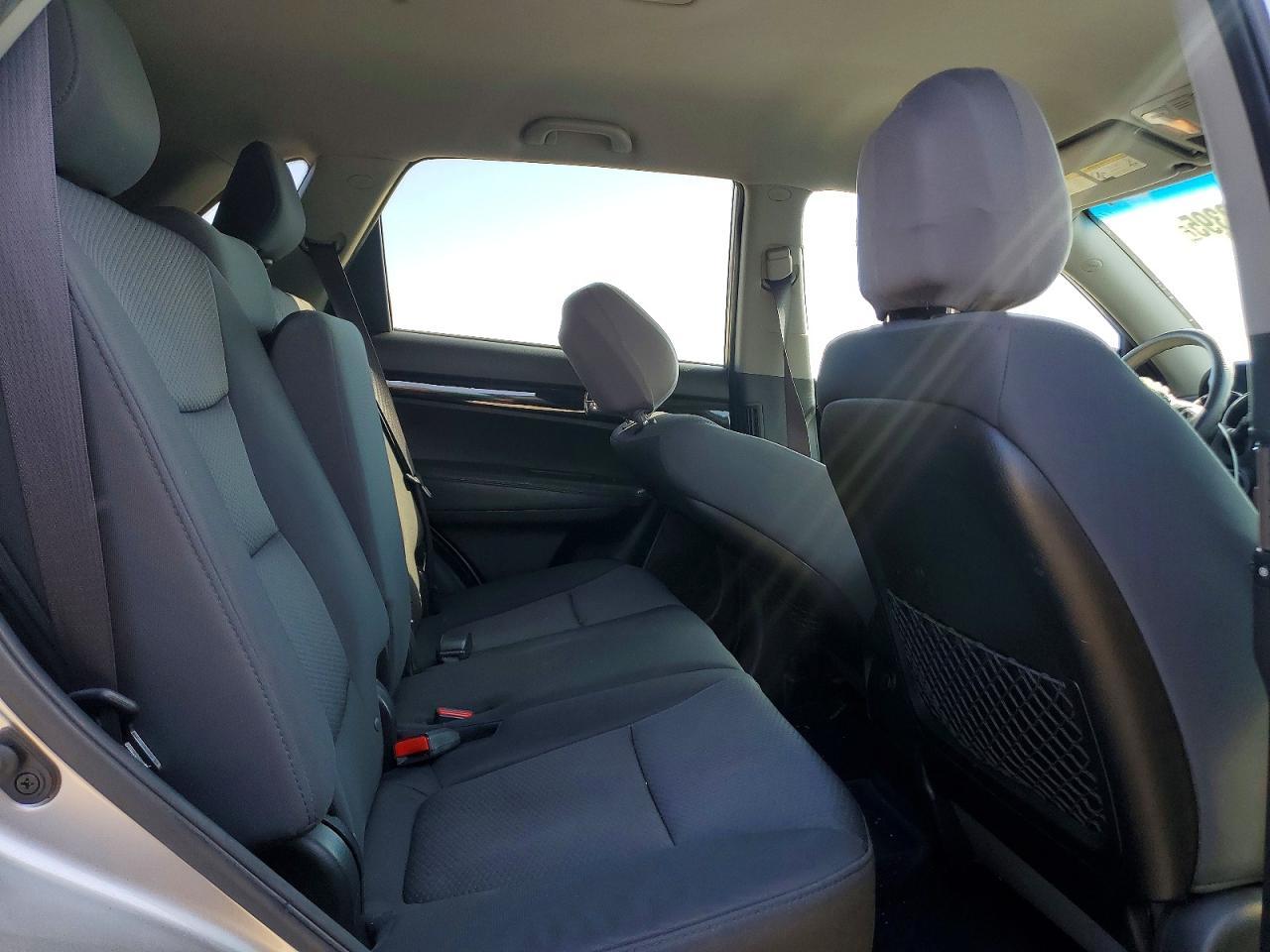 2013 KIA Sorento lx