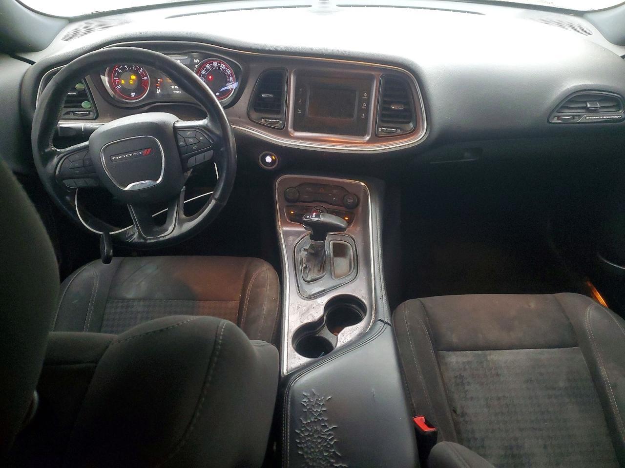 2017 Dodge Challenger sxt