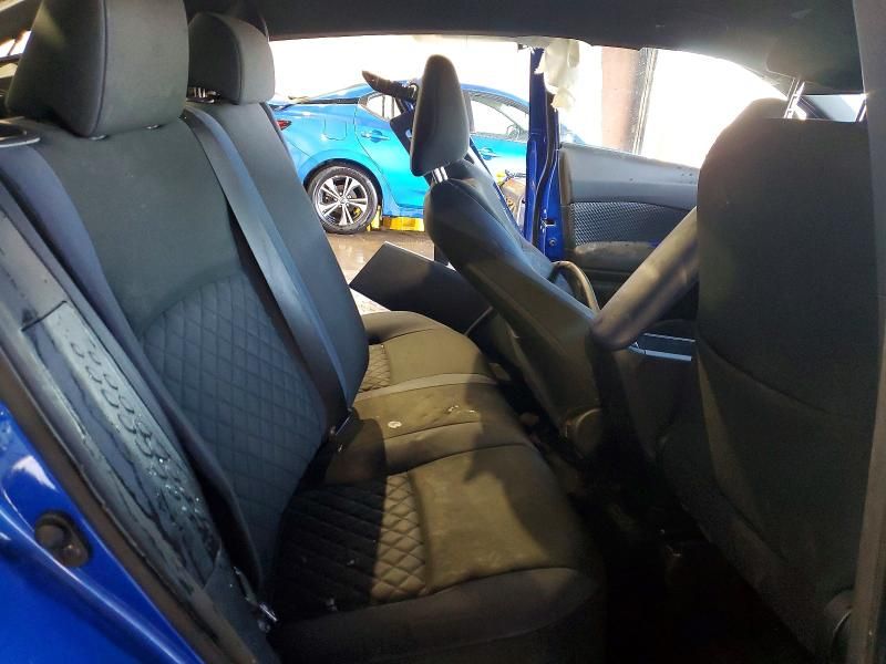 2021 Toyota C-hr xle