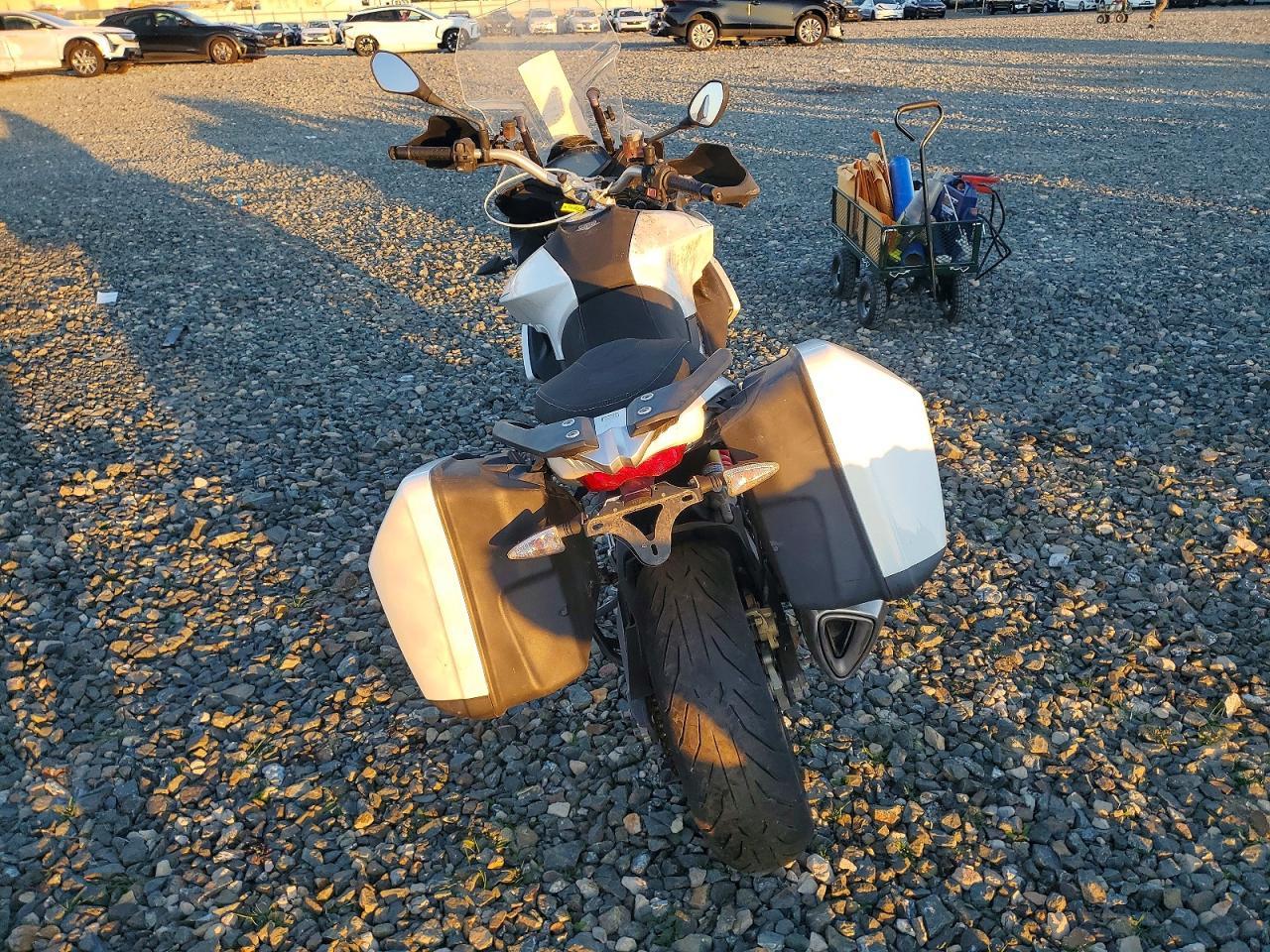 2015 Aprilia Caponord