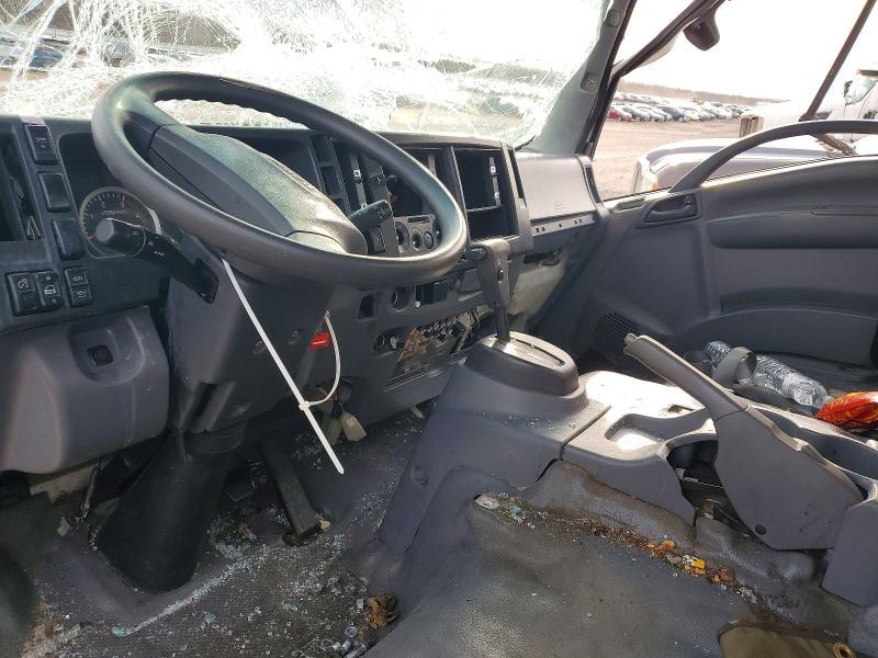 2018 Isuzu NPR HD BOX Truck