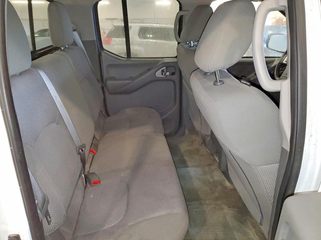 2018 Nissan Frontier s