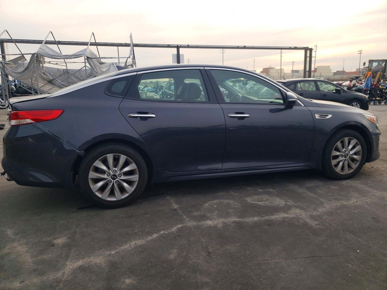 2018 KIA Optima ex