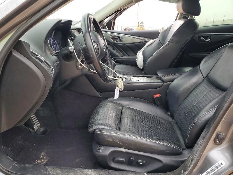 2015 Infiniti Q50 Base