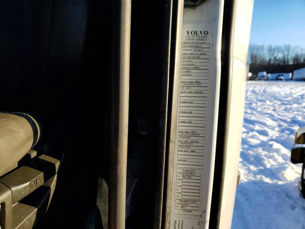 2022 Volvo VNL Semi Truck