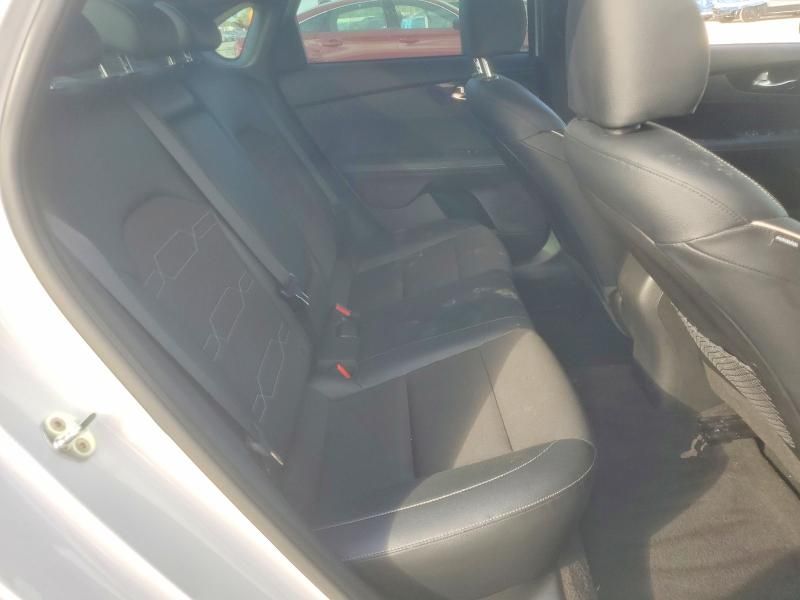 2023 KIA Forte gt Line