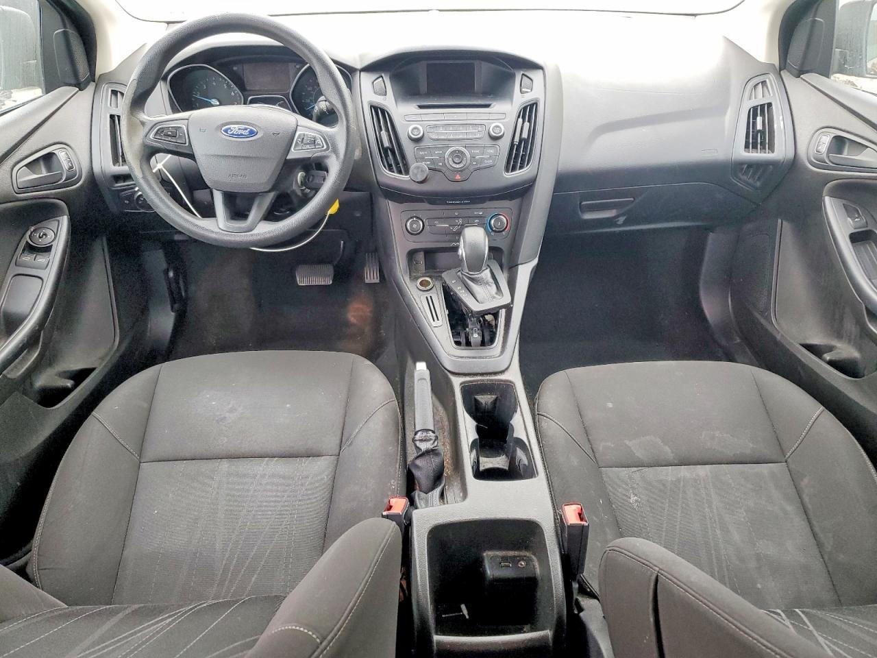 2016 Ford Focus s