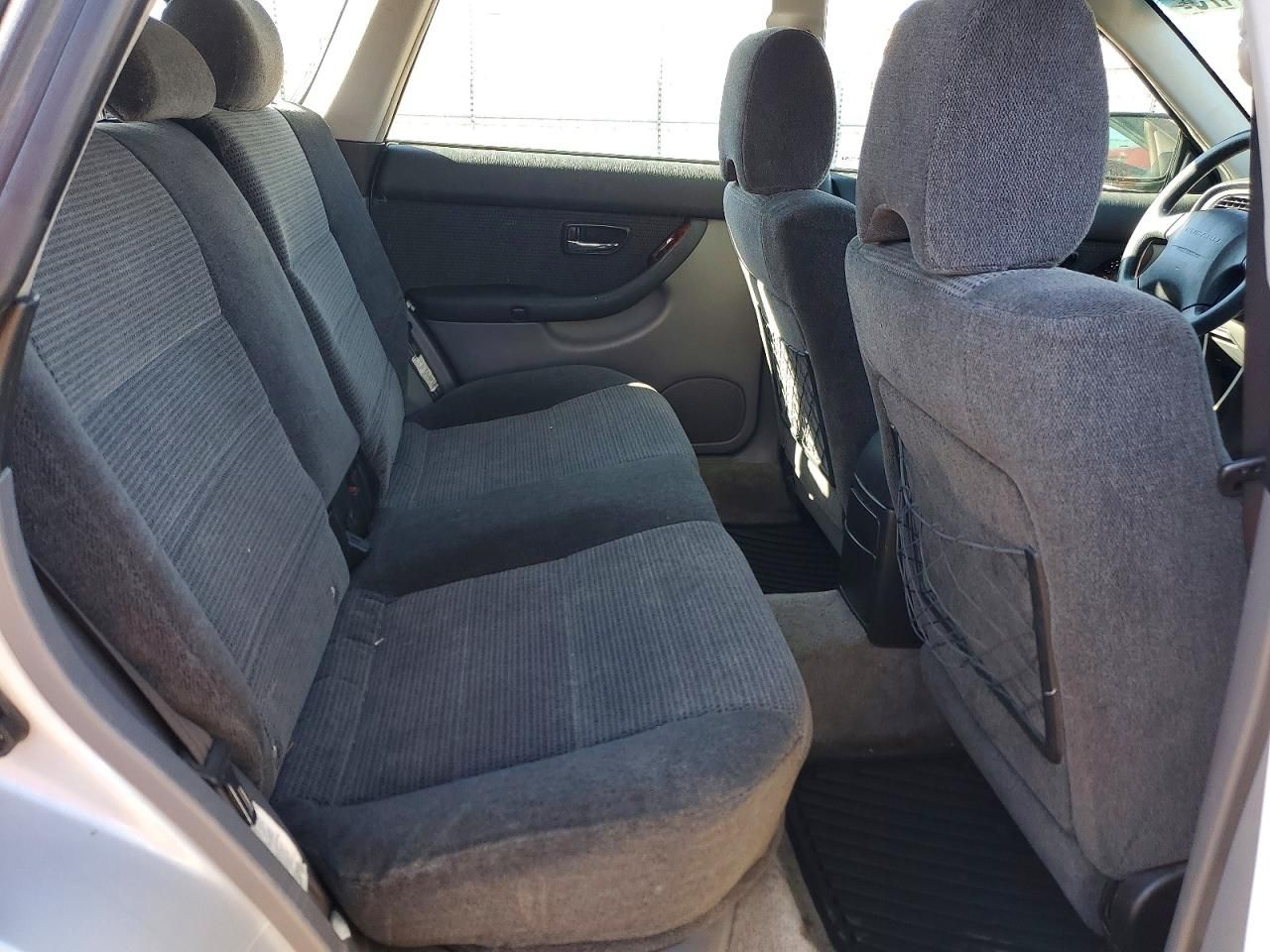 2004 Subaru Legacy Outback awp