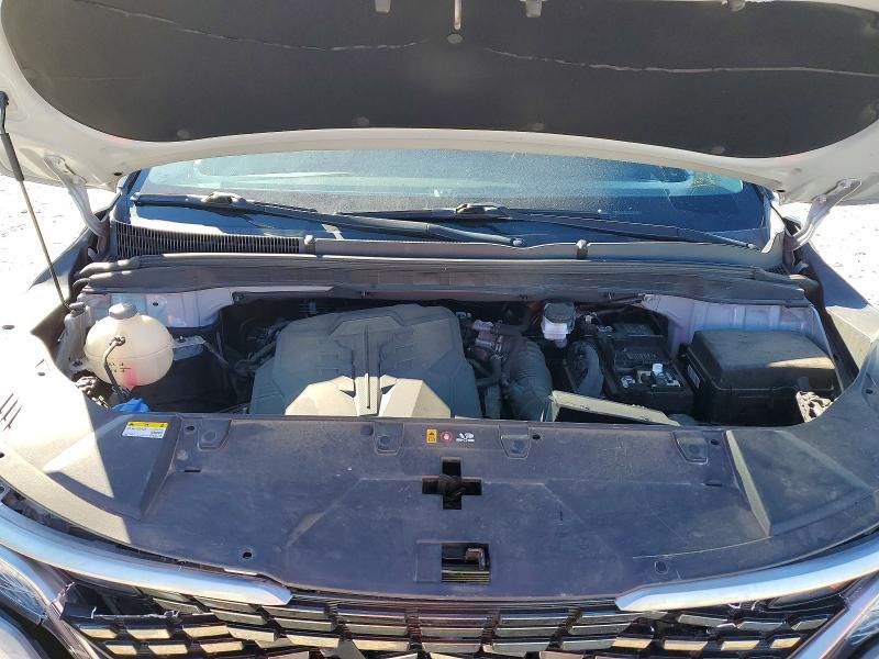 2023 KIA Carnival sx