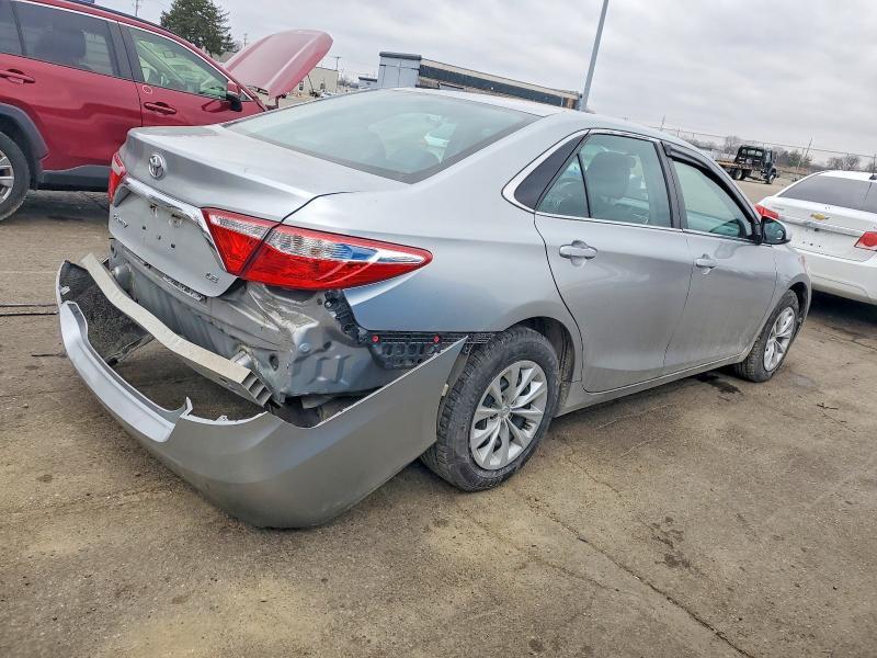 2015 Toyota Camry le