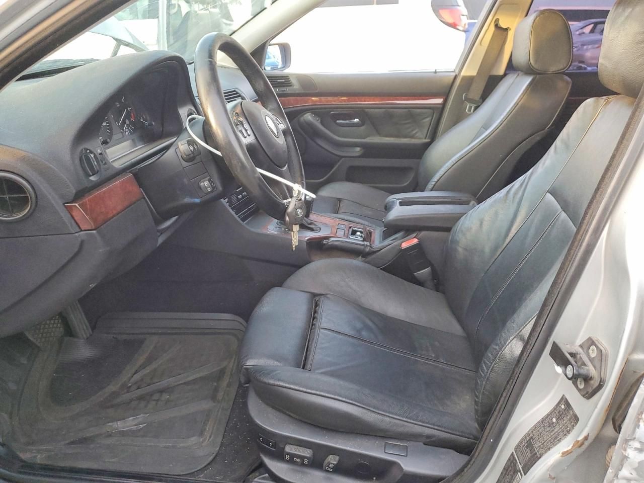 2002 BMW 525 i Automatic