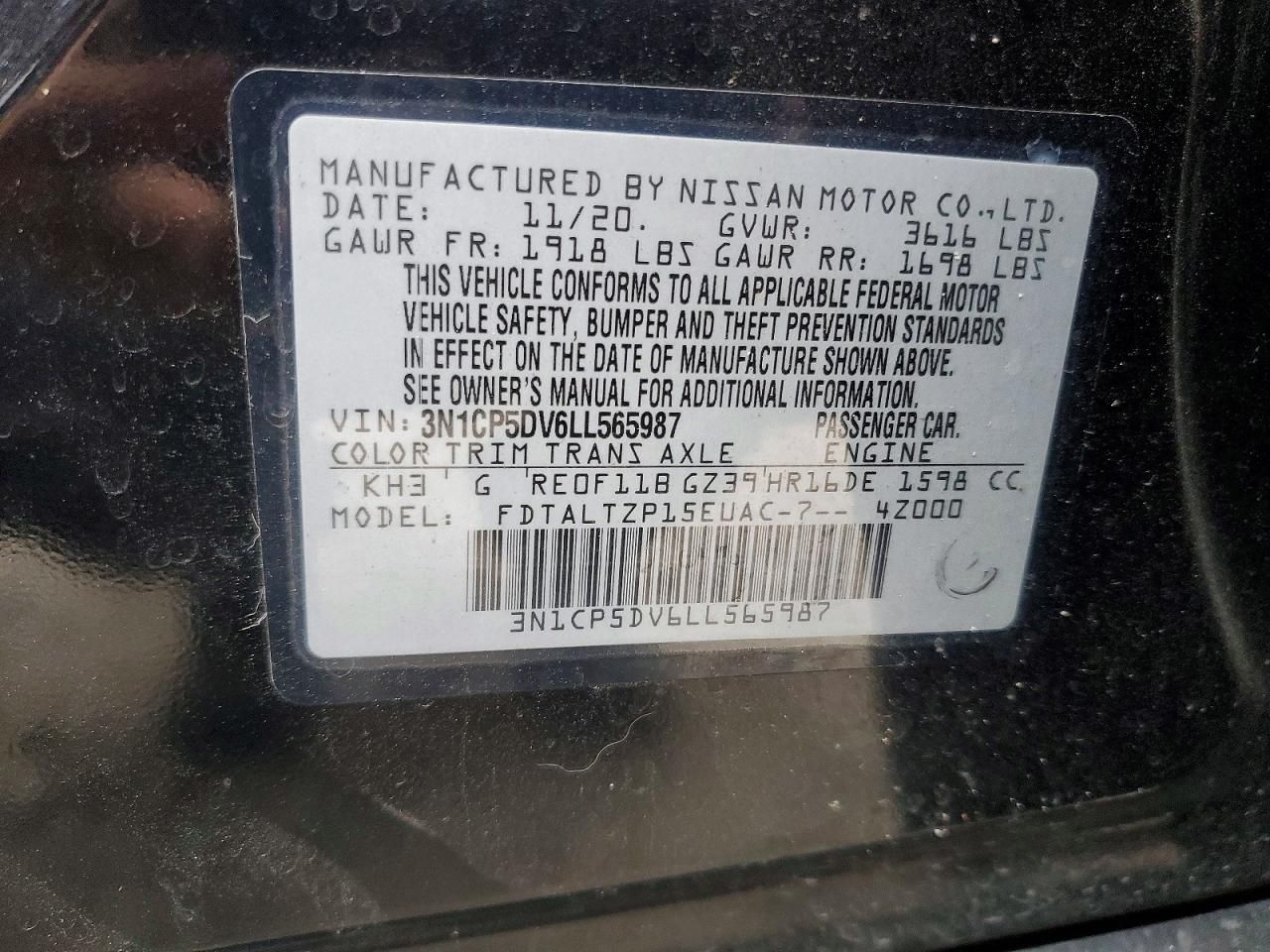 2020 Nissan Kicks sr