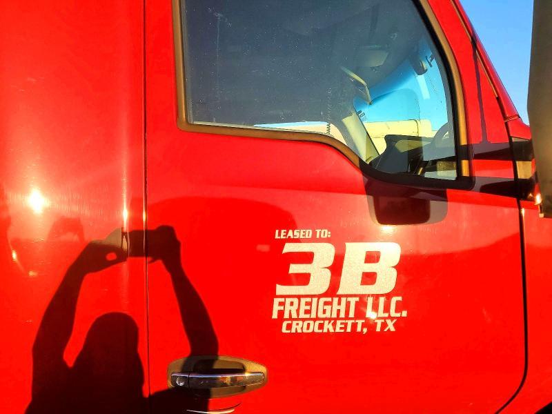 2020 Kenworth T680 Semi Truck