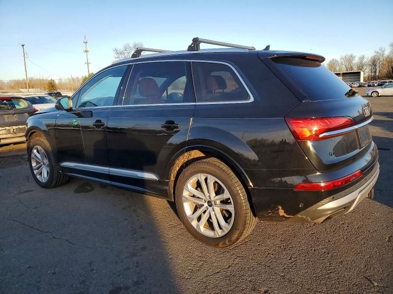 2025 Audi Q7 Premium Plus