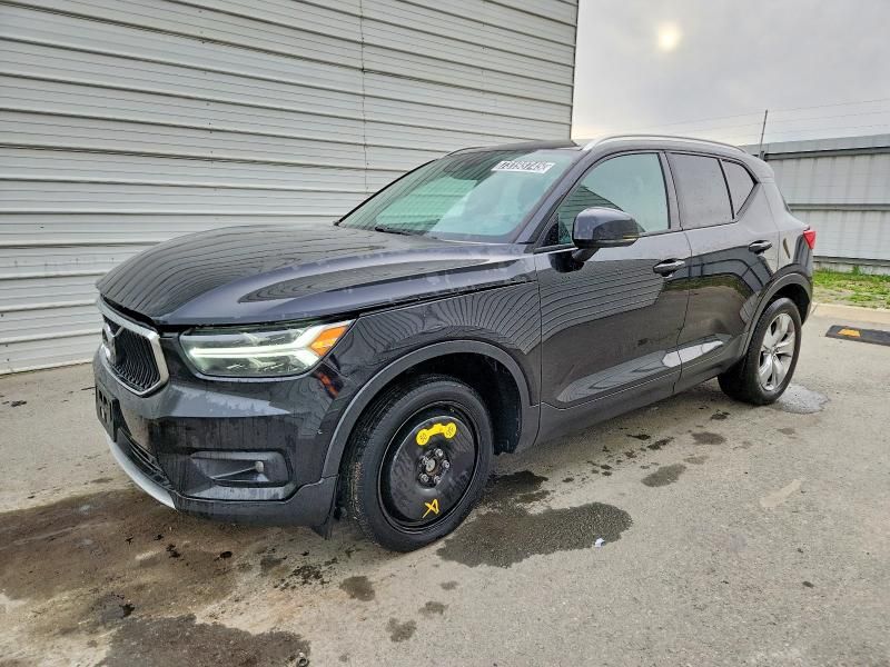 2021 Volvo Xc40 T5 Momentum