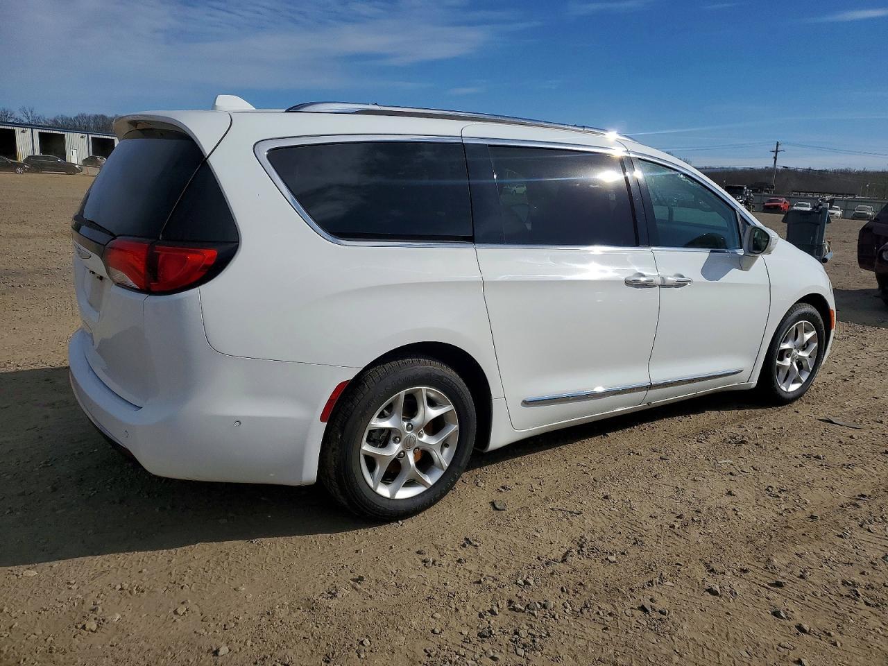 2020 Chrysler Pacifica Touring l Plus