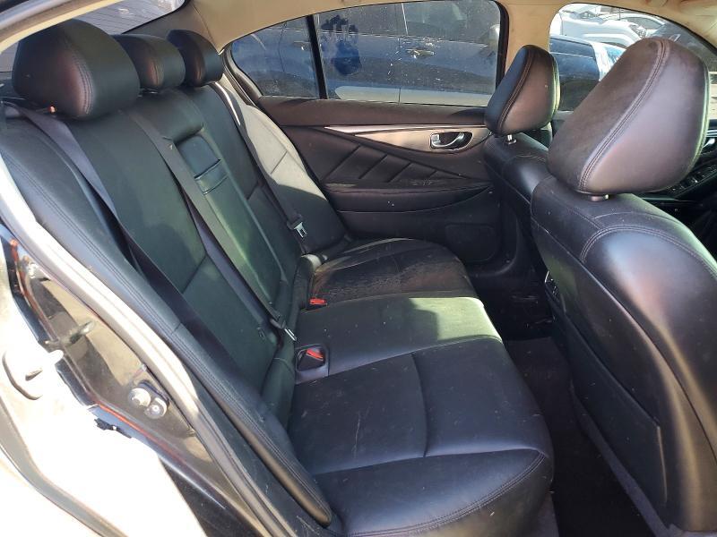 2015 Infiniti Q50 Base