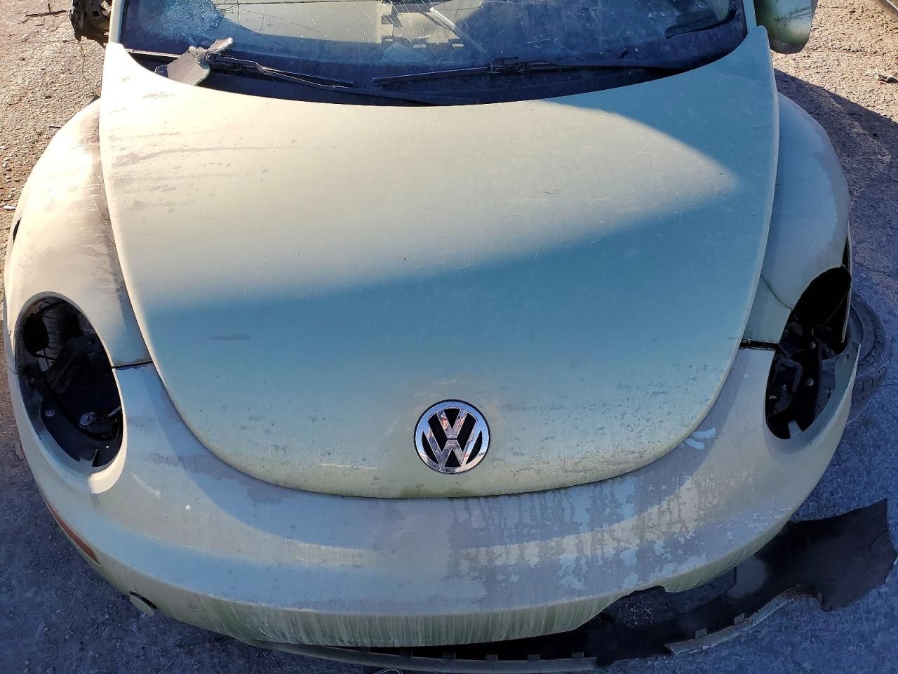 2009 Volkswagen New Beetle s