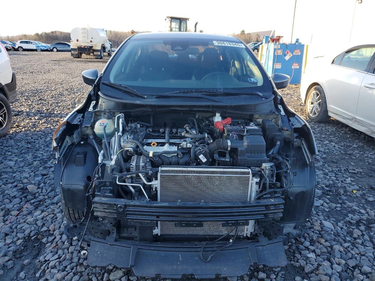 2022 Nissan Versa sv