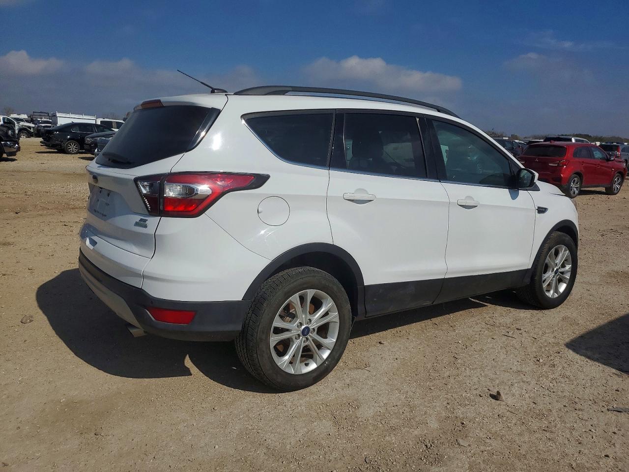 2017 Ford Escape se