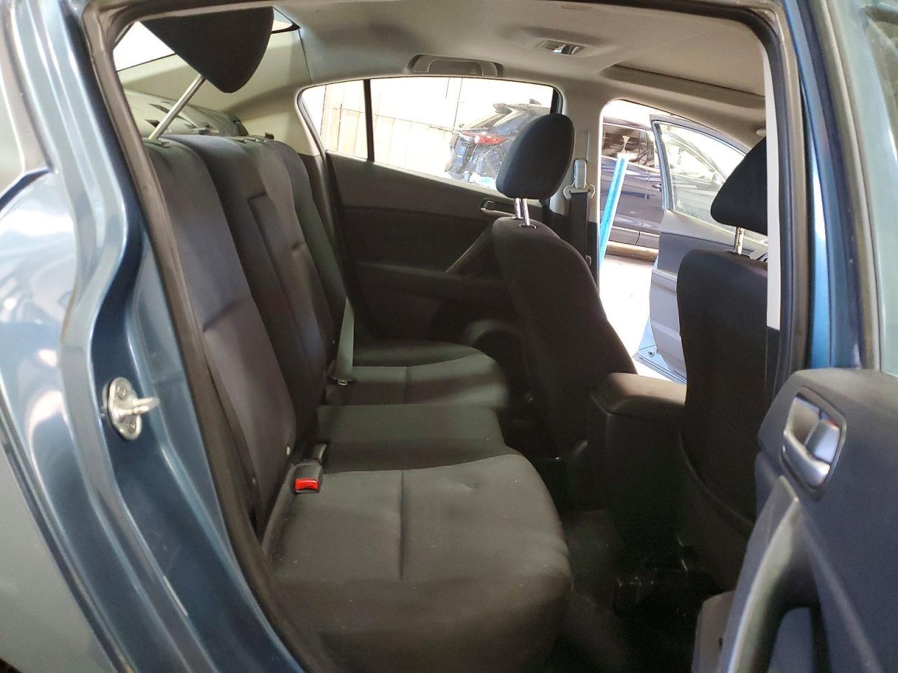 2010 Mazda 3 I