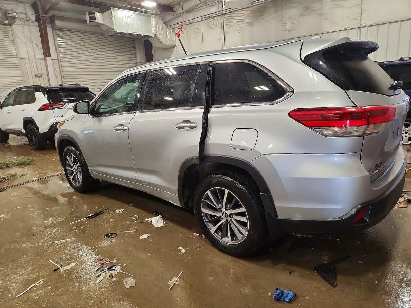 2018 Toyota Highlander se
