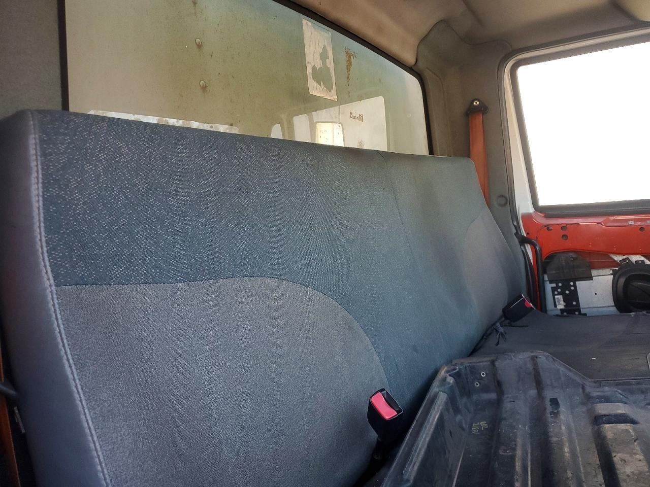 2006 International 4200 BOX Truck