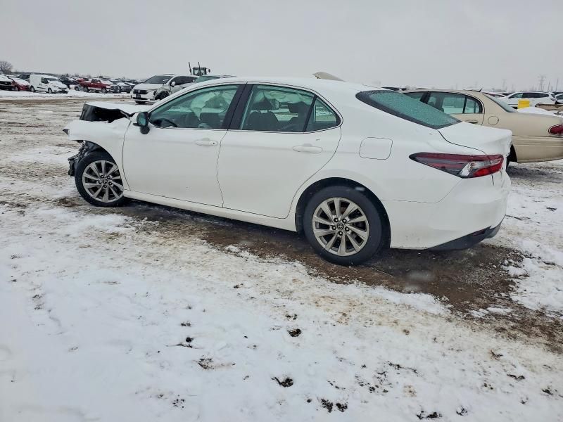 2023 Toyota Camry le