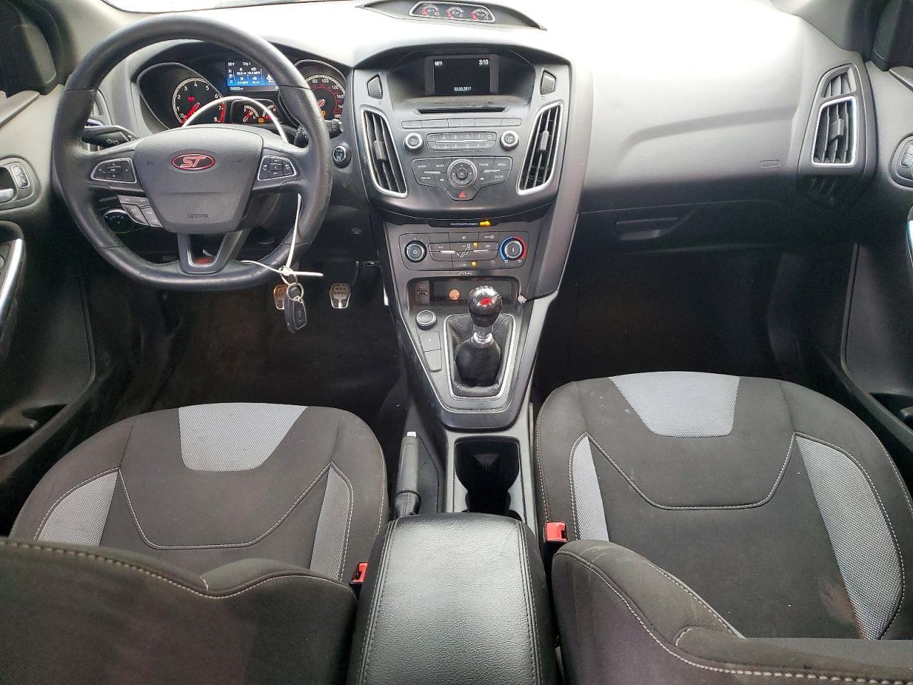 2016 Ford Focus st