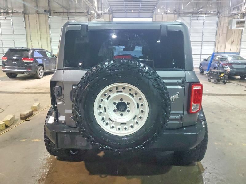 2021 Ford Bronco Base