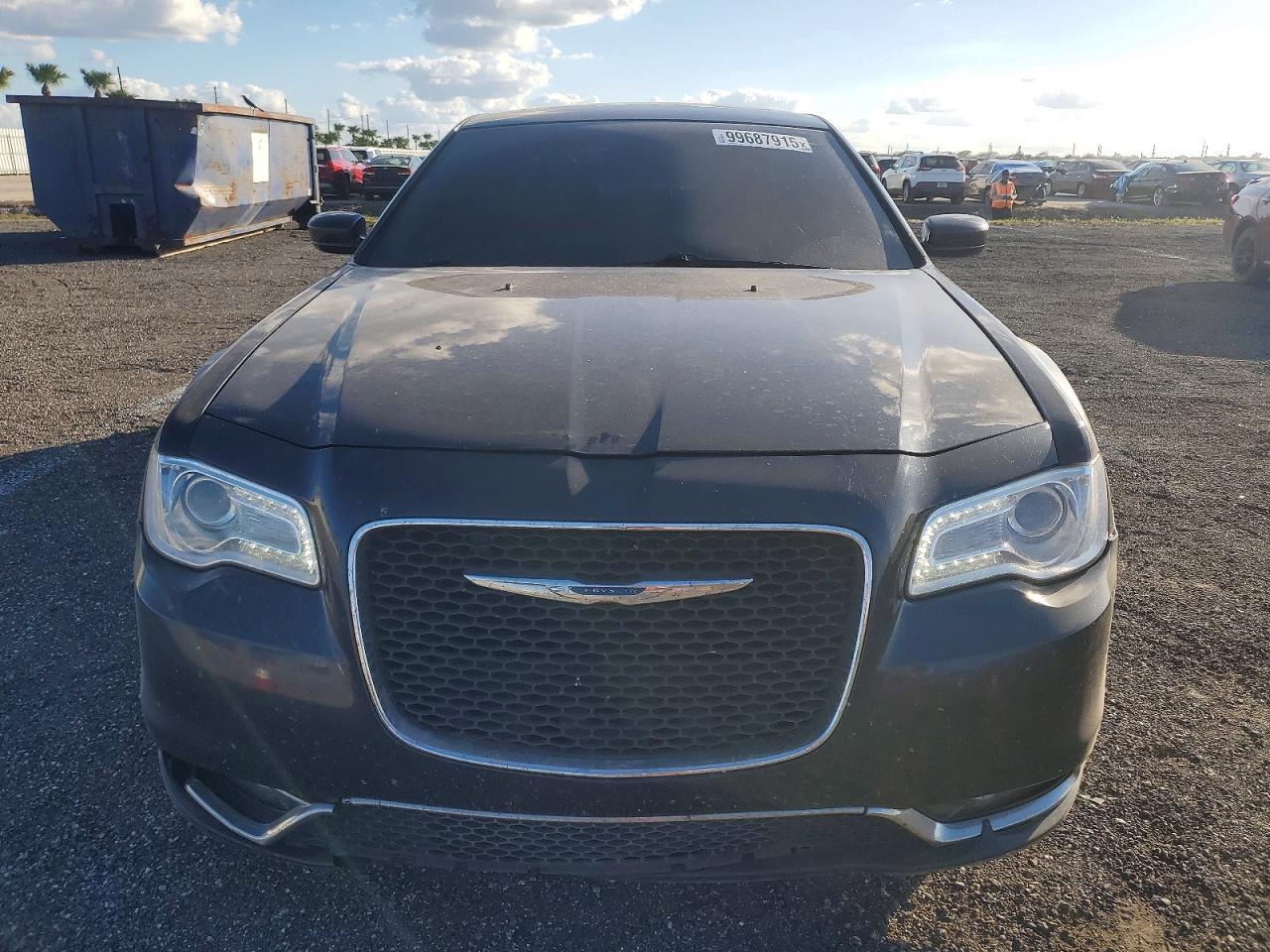 2016 Chrysler 300 Limited