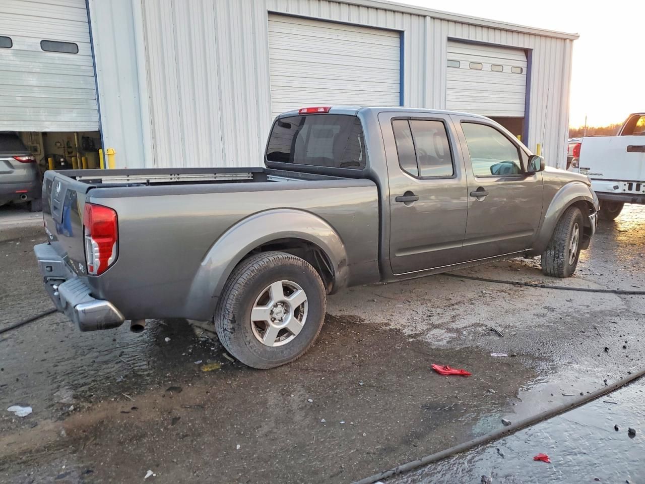 2008 Nissan Frontier Crew cab le