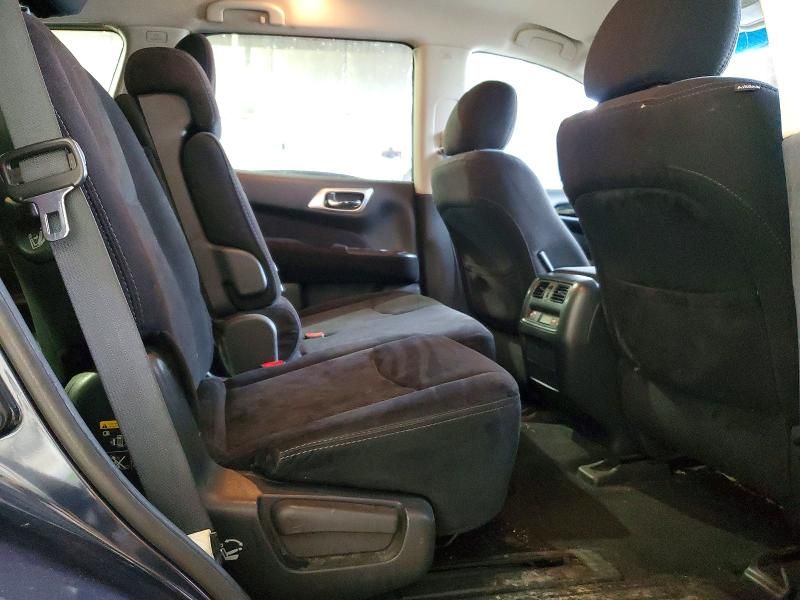 2016 Nissan Pathfinder s