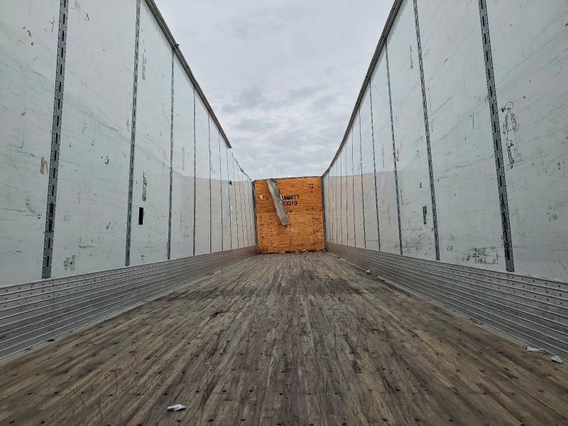 2014 Vanguard Dry van Trailer