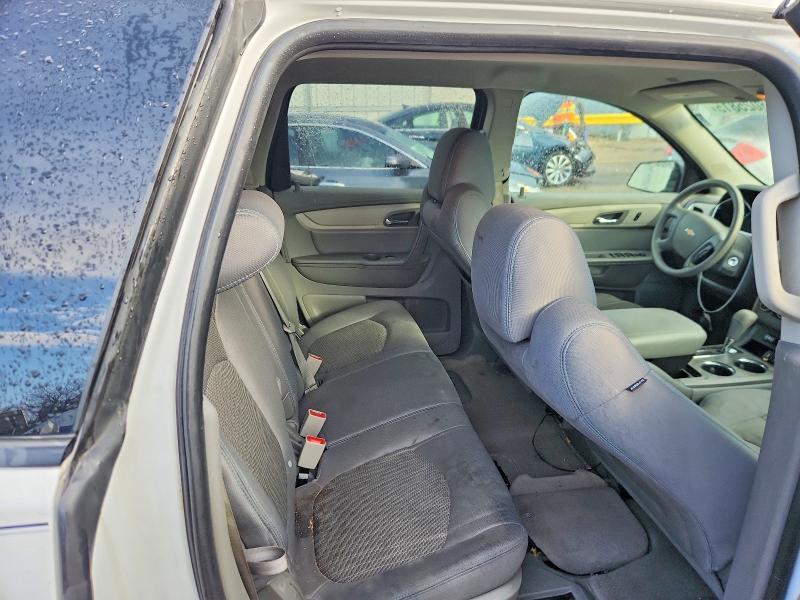 2017 Chevrolet Traverse ls