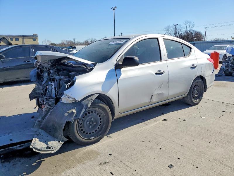 2015 Nissan Versa s