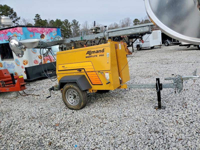 2006 Unknown 2006 Allmand 30-00115-G1 Light Plant