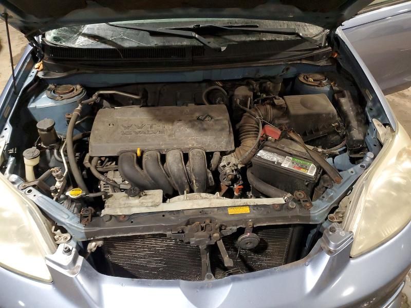 2004 Toyota Corolla Matrix xr