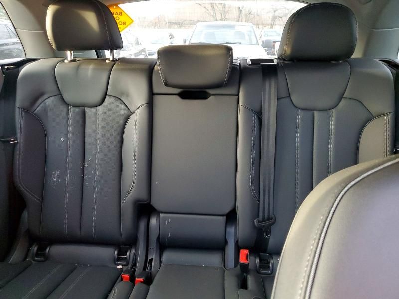 2021 Audi Q5 Prestige