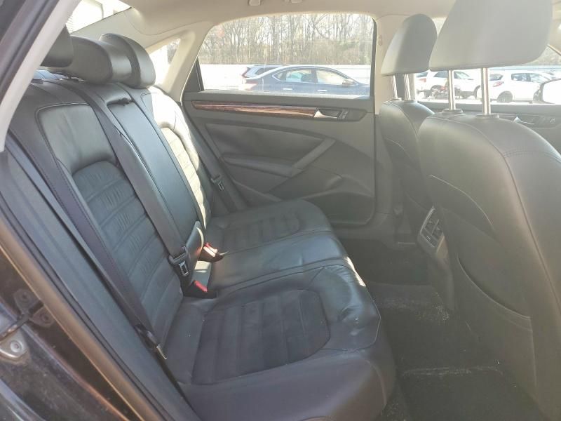 2013 Volkswagen Passat sel