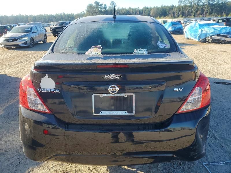 2019 Nissan Versa