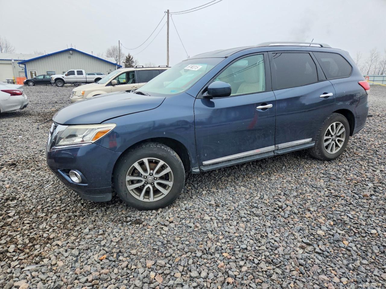 2013 Nissan Pathfinder s