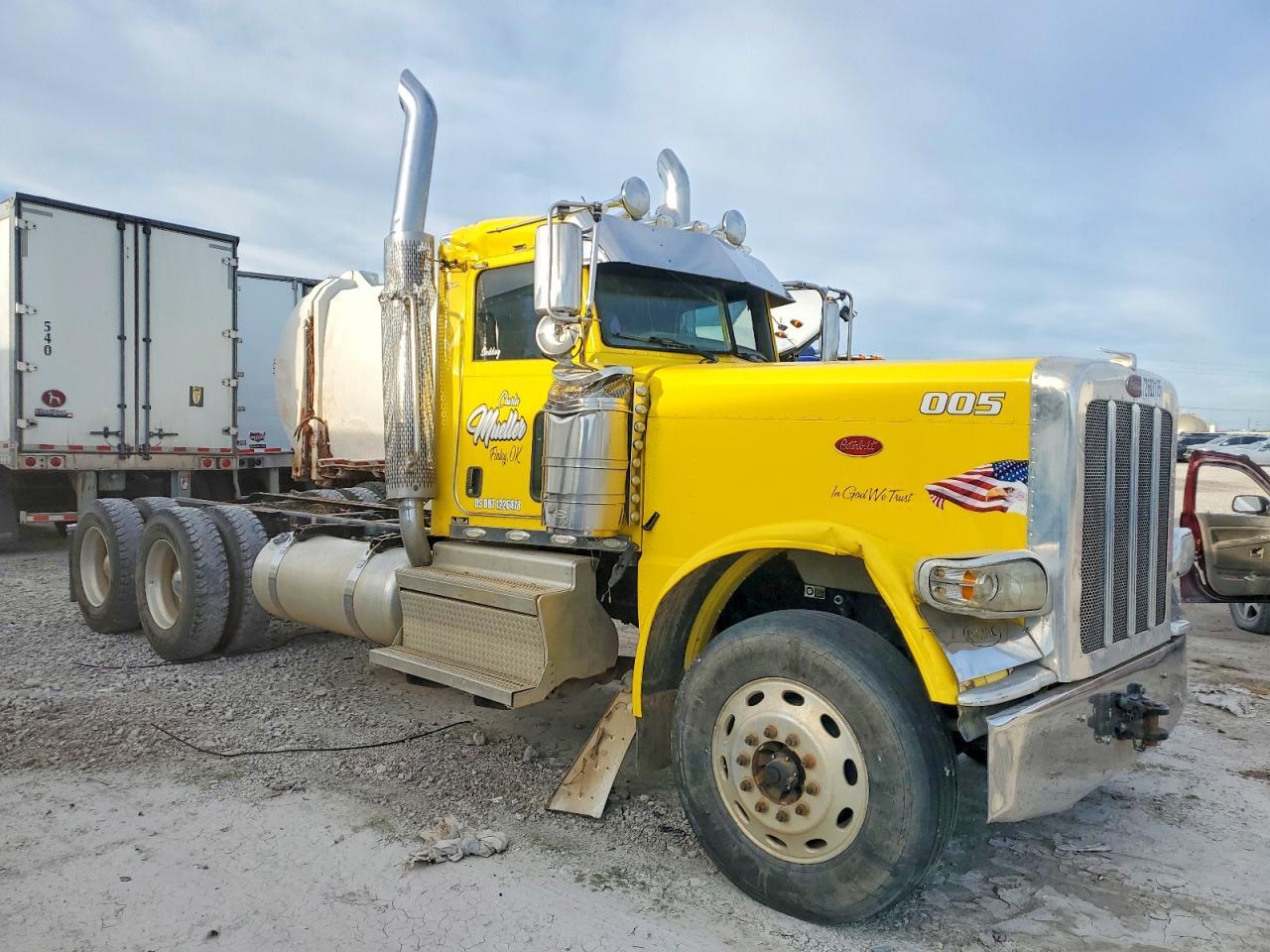 2018 Peterbilt Tractor 2018 Peterbilt 389 Truck Cab AND Chassis