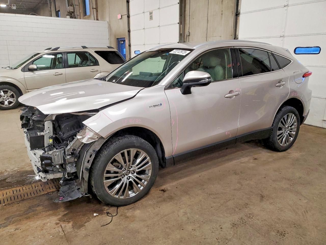 2021 Toyota Venza le