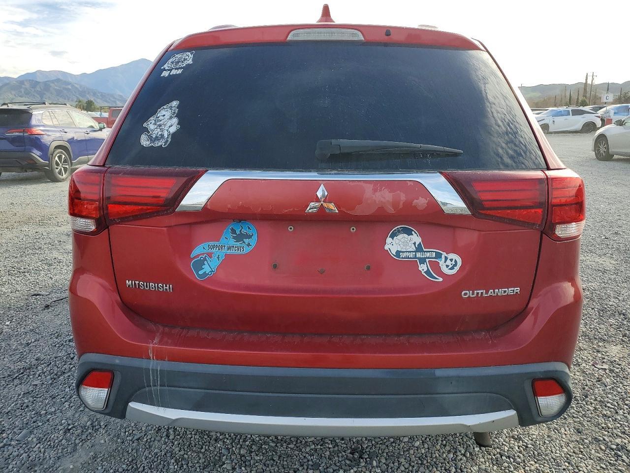 2018 Mitsubishi Outlander es