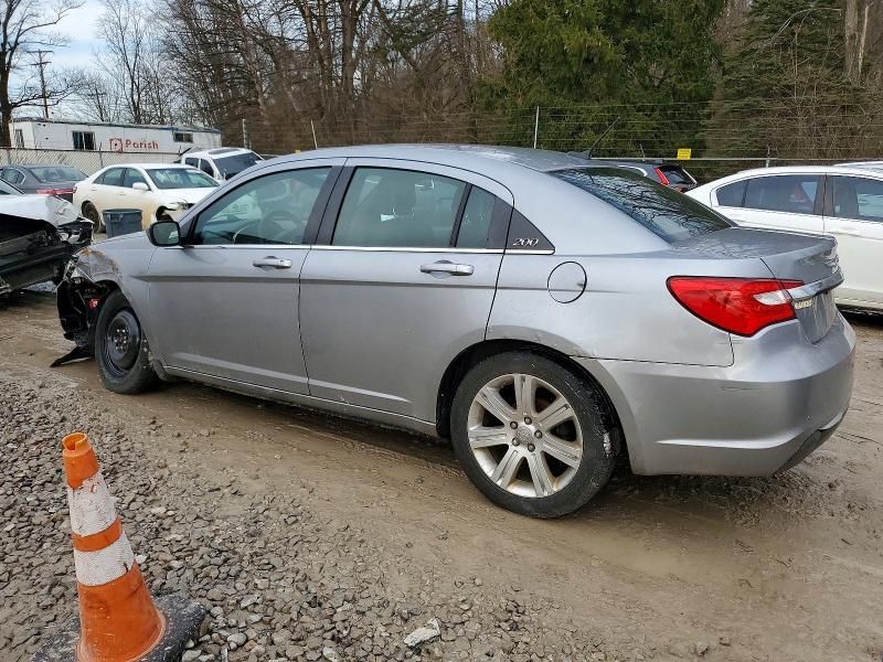 2013 Chrysler 200 lx